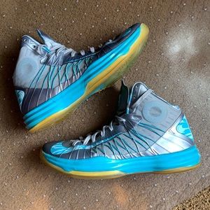 2012 Nike Hyperdunk Basketball Shoe